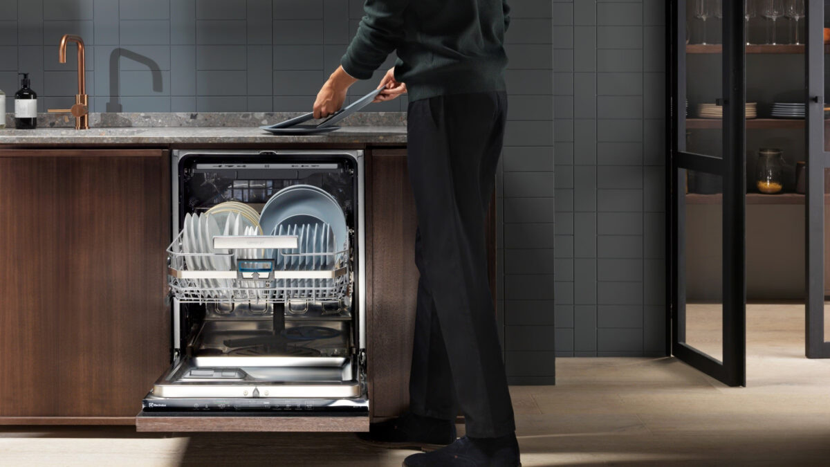 Szybkie i dokładne zmywanie w 30 minut – zmywarka Electrolux radzi sobie doskonale przy każdym załadunku